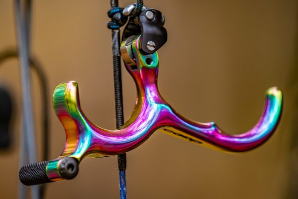 B3 Coop Hinge Release Aid