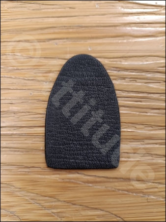 Traditional Leather Arrow Shelf Rest Black